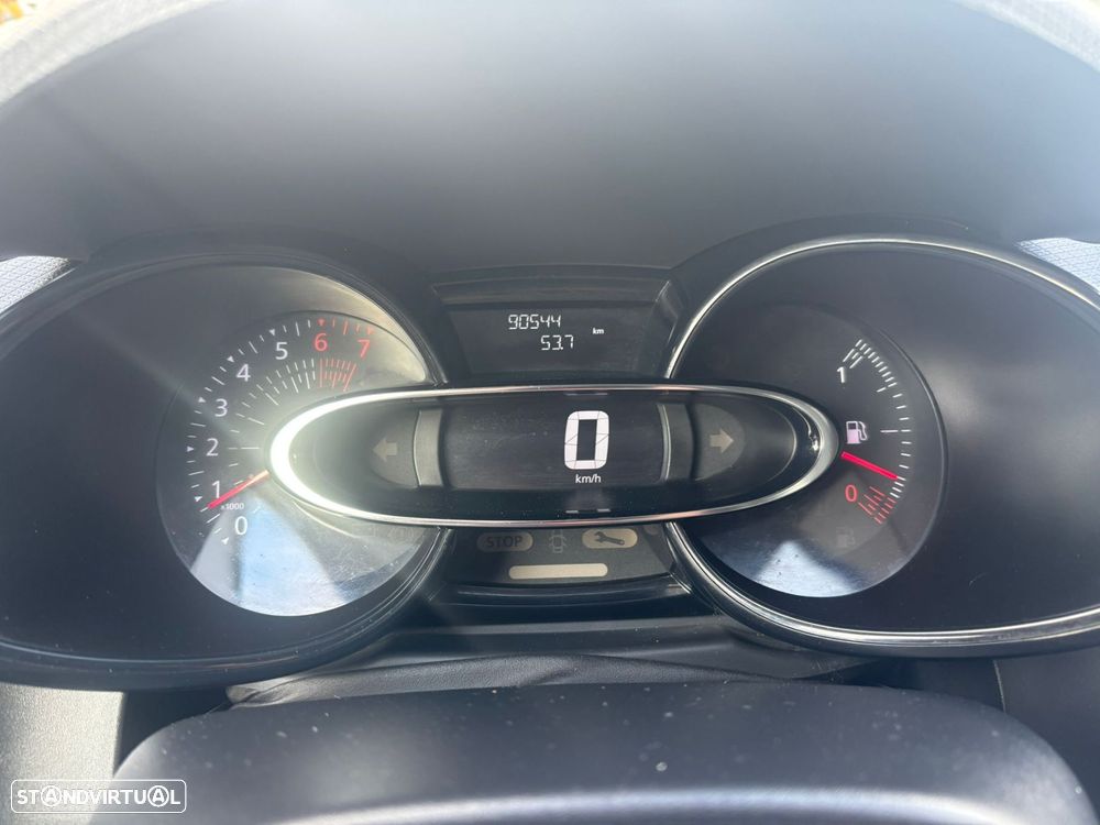 Renault Clio 1.2 Zen - 12