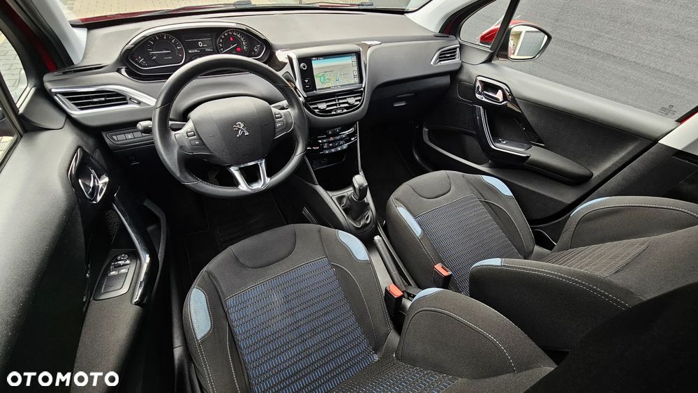 Peugeot 208 - 20