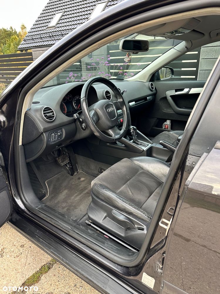 Audi A3 2.0 TDI DPF (DSG) S tronic Ambition - 10
