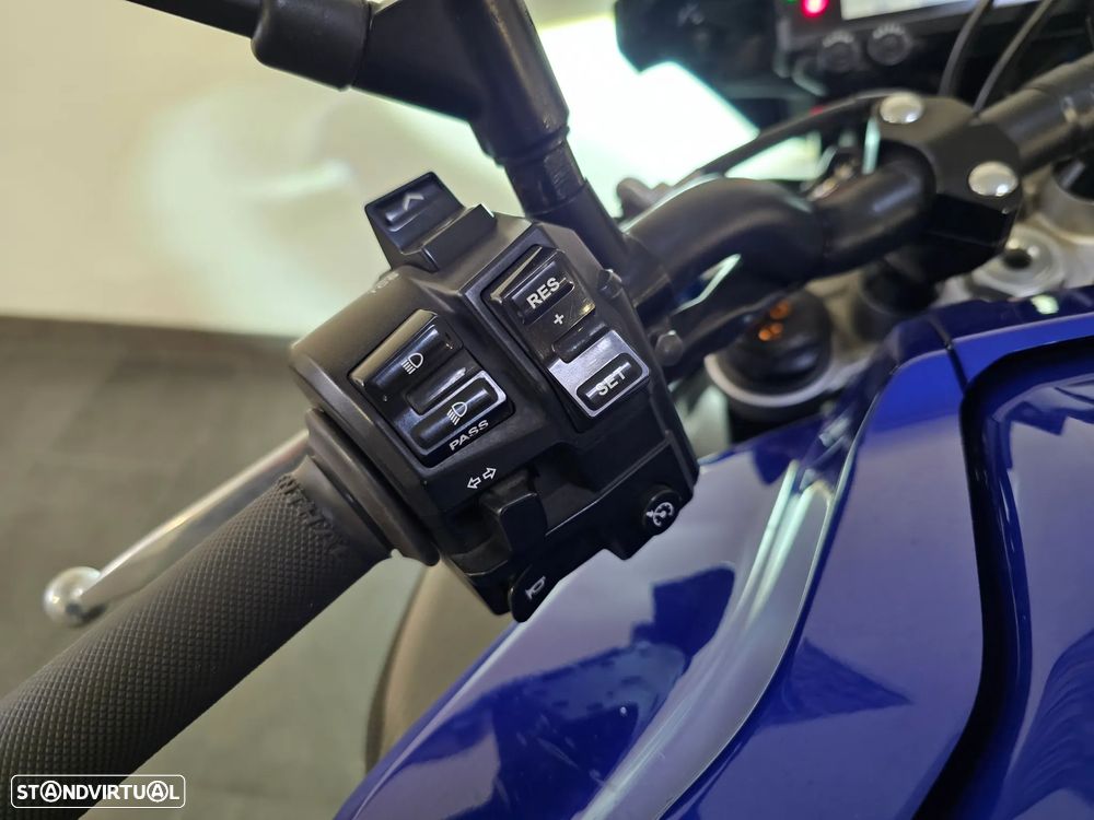 Yamaha MT-10 - 12