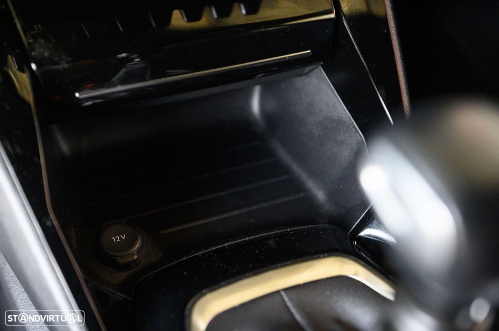 Peugeot 2008 1.2 PureTech Allure - 41