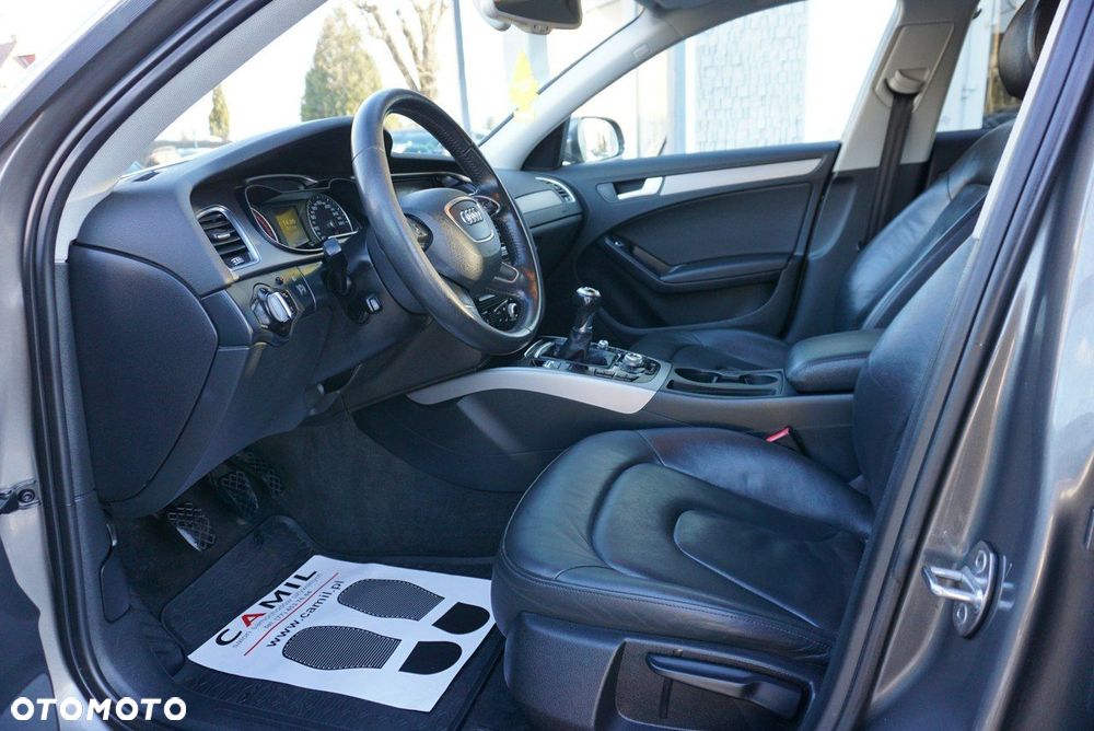 Audi A4 Allroad - 12