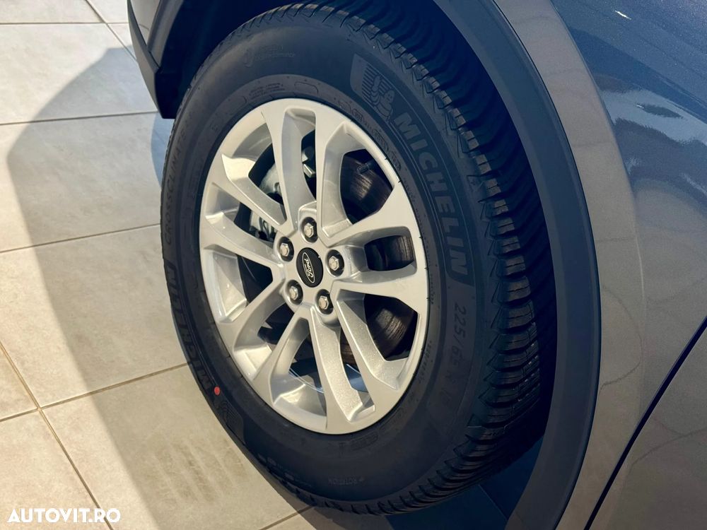 Ford Kuga 2.5 Duratec FHEV 4x4 TITANIUM - 4