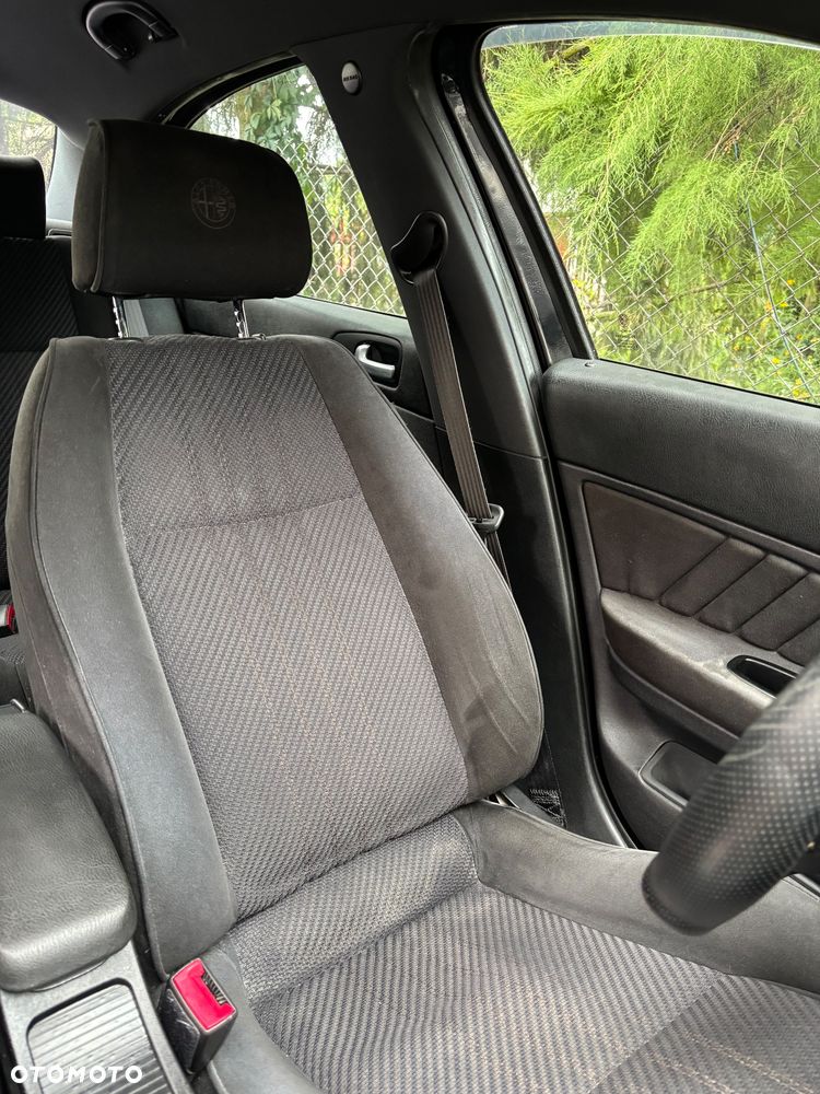 Alfa Romeo 159 1.9 JTDM 16V DPF Distinctive - 12