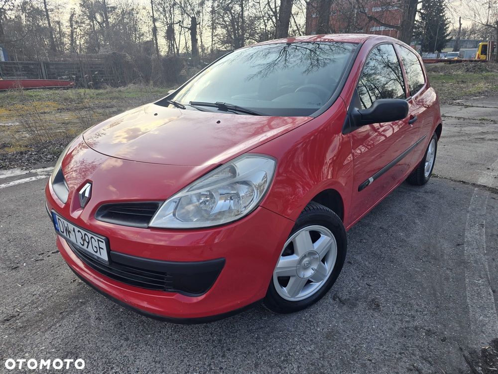 Renault Clio - 1