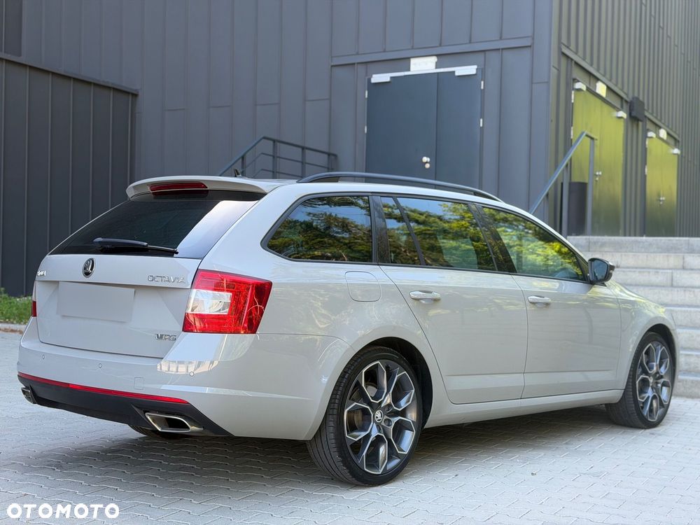 Skoda Octavia 2.0 TDI RS Challenge DSG - 14