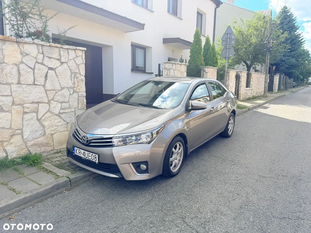 Toyota Corolla - 1