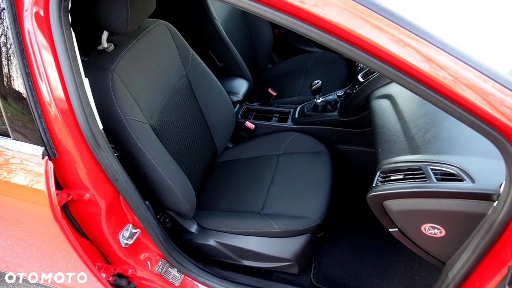 Ford Focus SW - 11