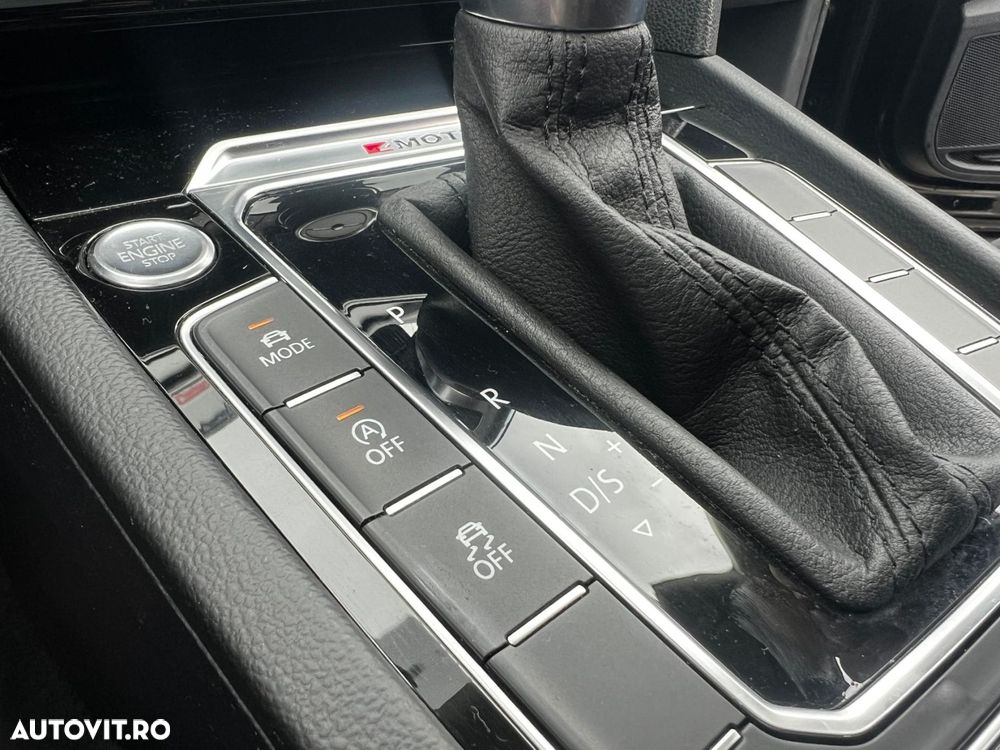 Volkswagen Passat - 16