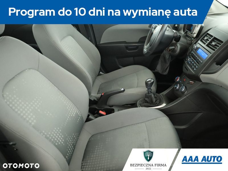 Chevrolet Aveo - 8