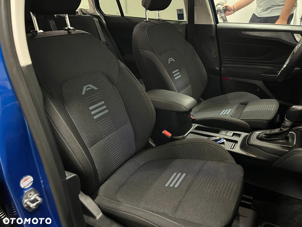 Ford Focus 1.0 EcoBoost mHEV Active X - 22