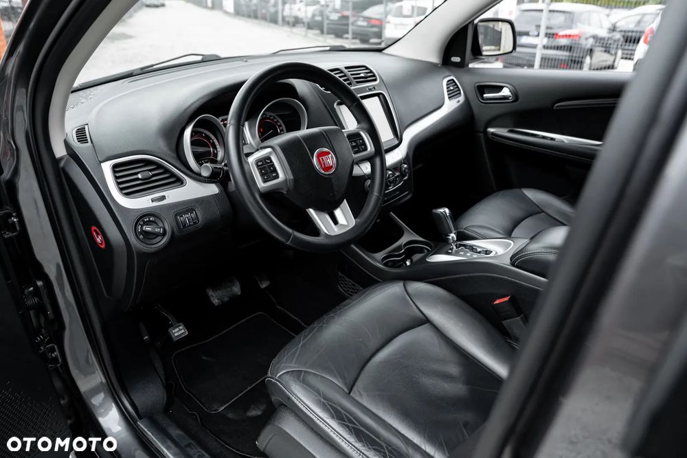 Fiat Freemont 2.0 Multijet 16V DPF Automatik Allrad Black Code - 16