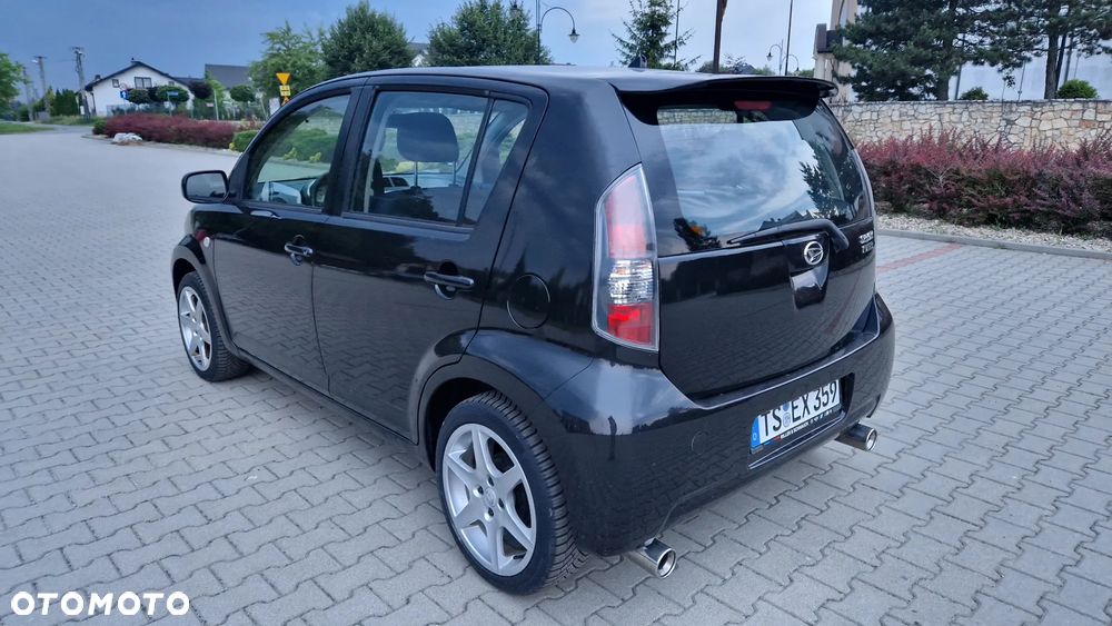 Daihatsu Sirion 1.3 - 6