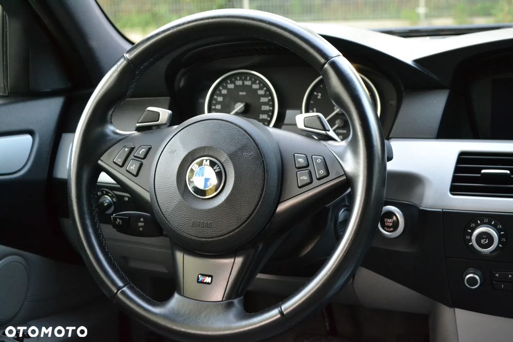 BMW Seria 5 530i Sport-Aut Edition Sport - 22