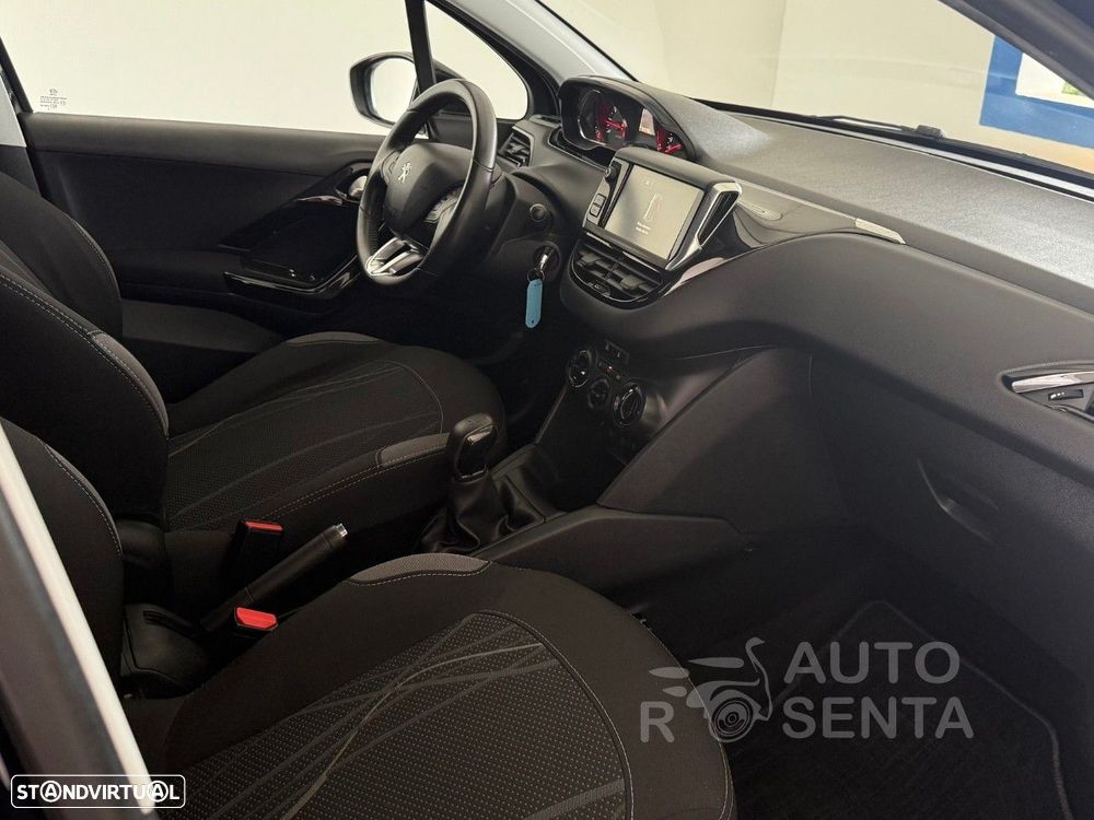 Peugeot 208 1.2 PureTech Access - 15