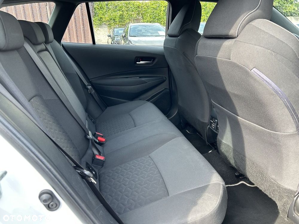 Toyota Corolla 1.8 Hybrid Comfort - 12
