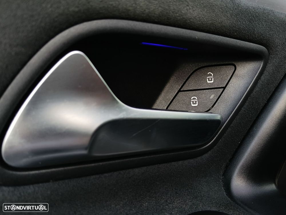 Mercedes-Benz CLA 180 d AMG Line - 19