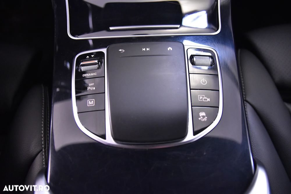 Mercedes-Benz GLC 300 de 4MATIC - 17