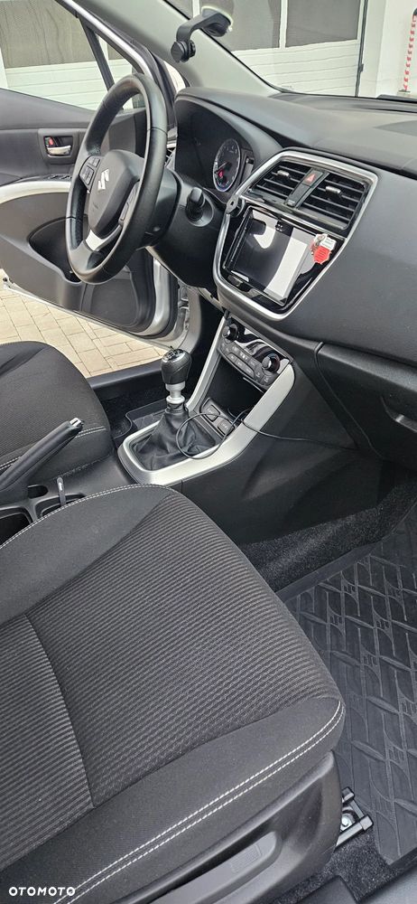 Suzuki SX4 S-Cross - 13