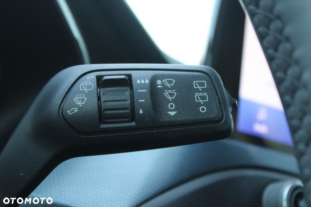 Ford Focus - 32