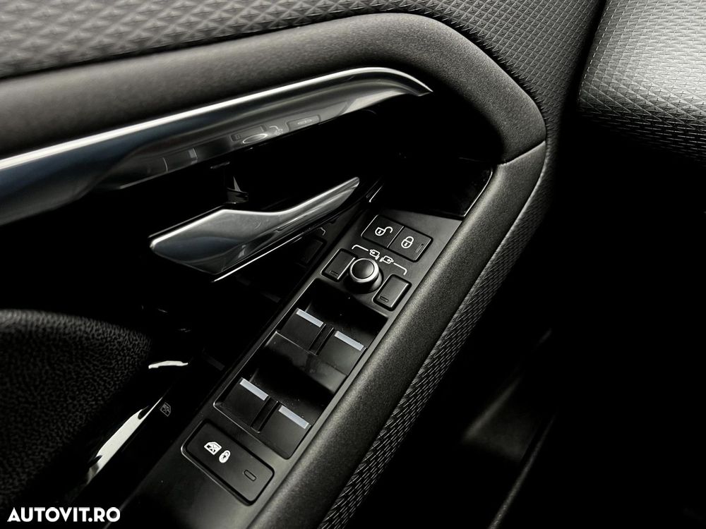 Land Rover Range Rover Evoque - 28