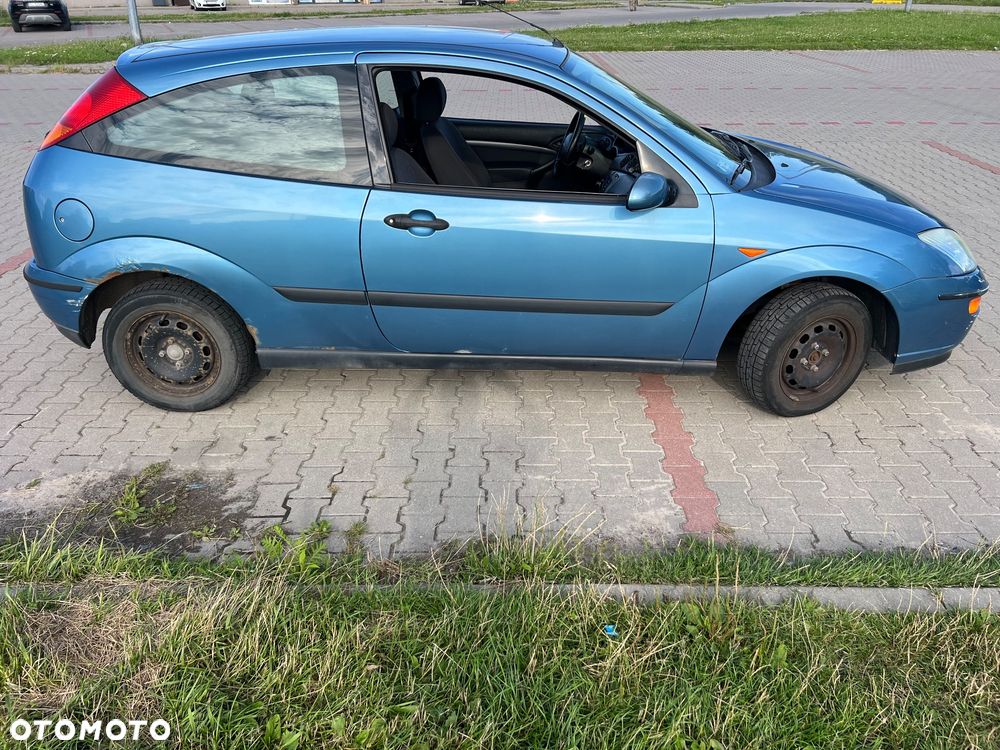 Ford Focus 1.4 Ambiente - 3