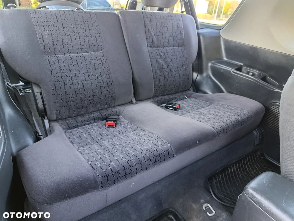 Opel Frontera - 19