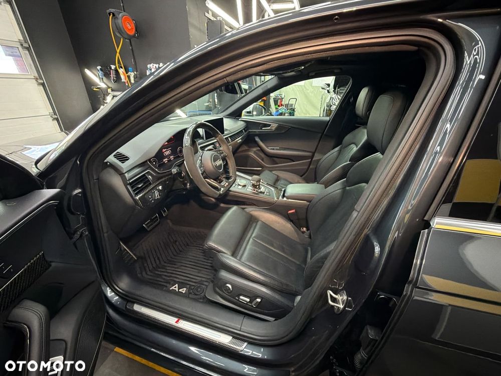 Audi A4 Limousine - 24