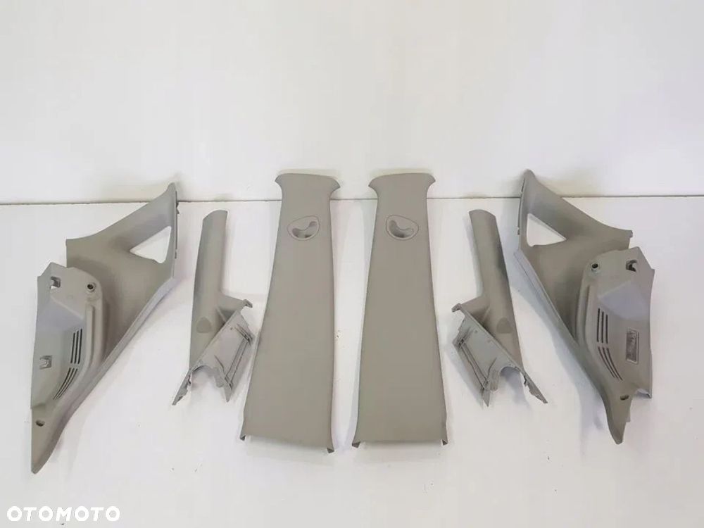 OSŁONA POSZYCIE OBUDOWA SŁUPKA LEWY ŚRODKOWY SEAT IBIZA IV 5D HB - 1