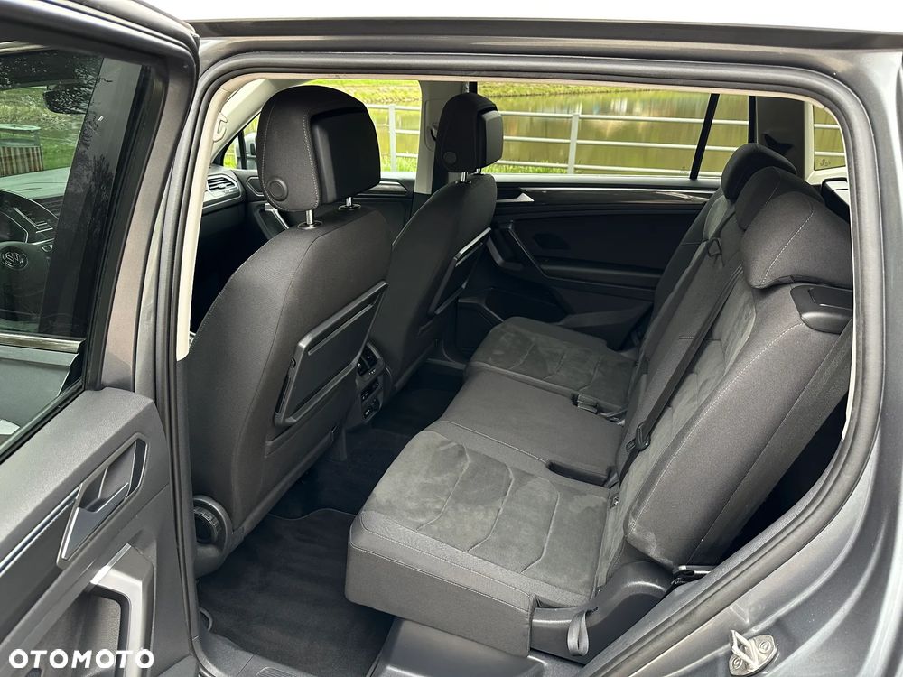 Volkswagen Tiguan - 22