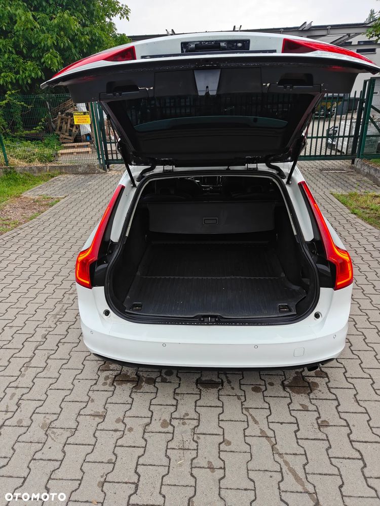 Volvo V90 D3 Momentum - 8