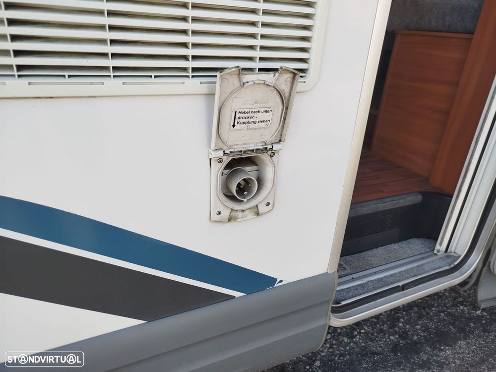 Knaus Südwind Sky wave.  Cama basculante E SUÍTE - 35