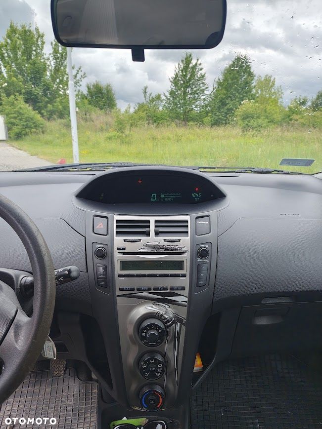 Toyota Yaris 1.33 Luna - 6