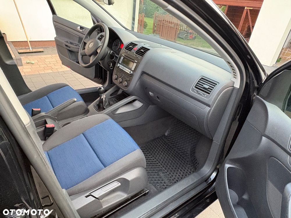 Volkswagen Golf - 19