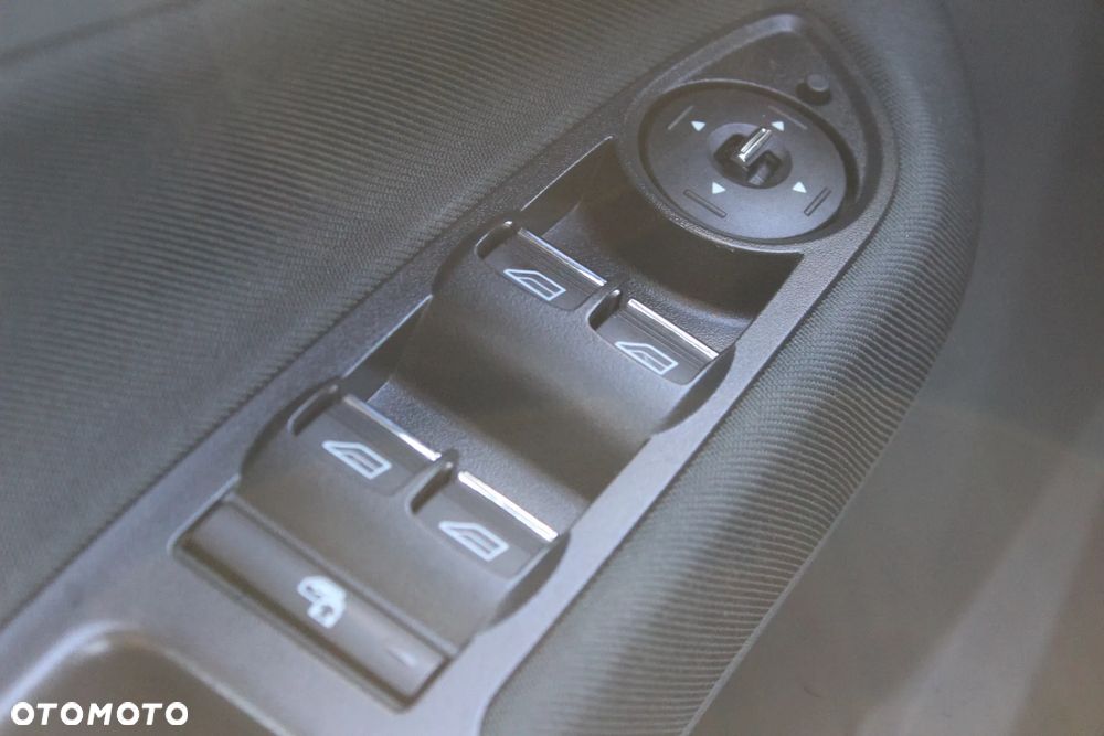 Ford Grand C-MAX 1.6 TDCi Start-Stop-System Titanium - 21