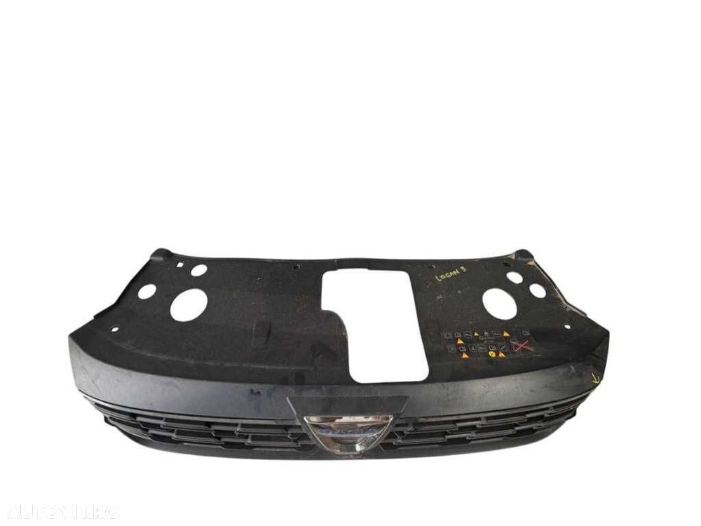 Grila fata Dacia Logan 3 cod piesa 623103394R(mic defect) - 3