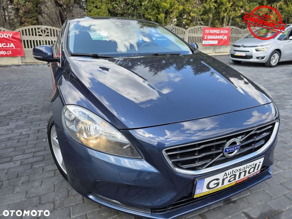 Volvo V40 - 16