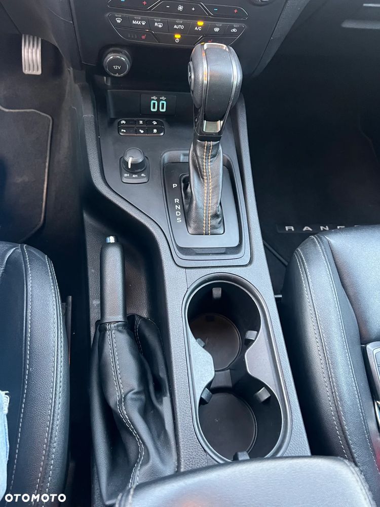 Ford Ranger 2.0 EcoBlue 4x4 DC Limited - 32