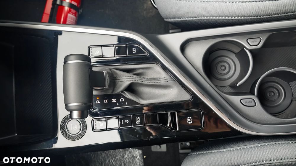 Kia Niro 1.6 GDI Hybrid M - 16