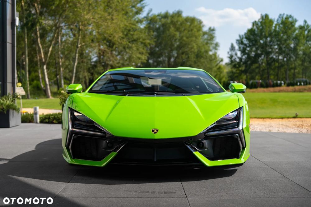 Lamborghini Revuelto - 6