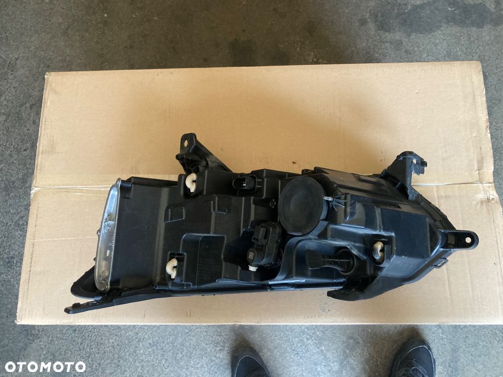 DACIA Sandero III 3 STEPWAY Lift Logan III Jogger Full led LAMPA PRZEDNIA PRAWA REFLEKTOR PRAWY PRZÓD LEDOWA led 260107920R biała biały środek  Wwa - 8