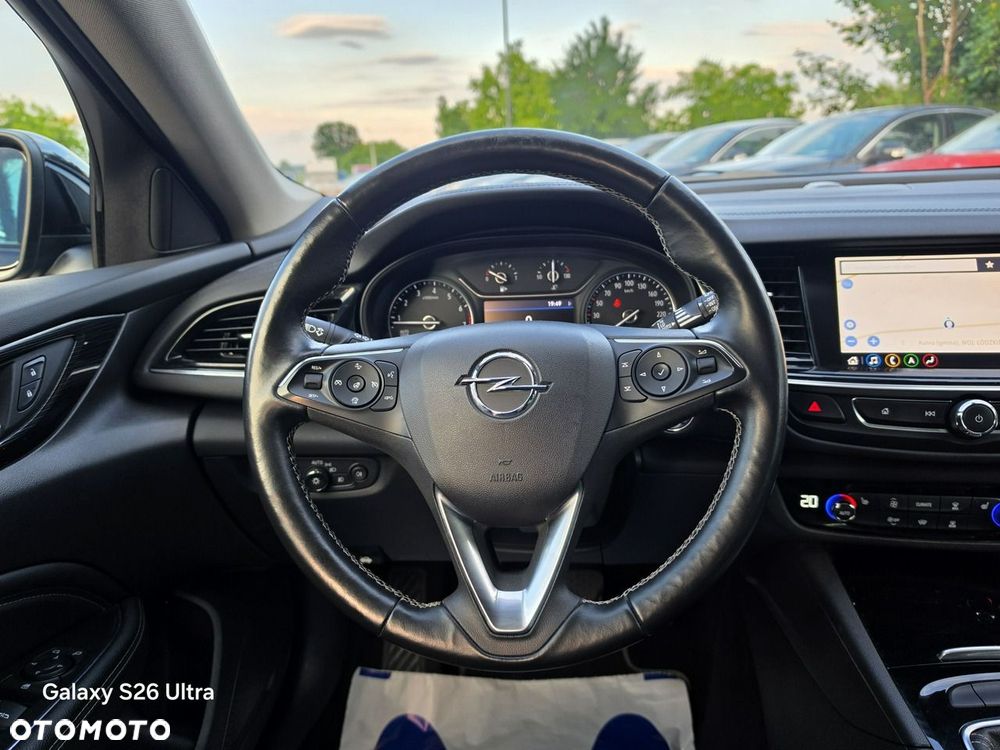 Opel Insignia - 35
