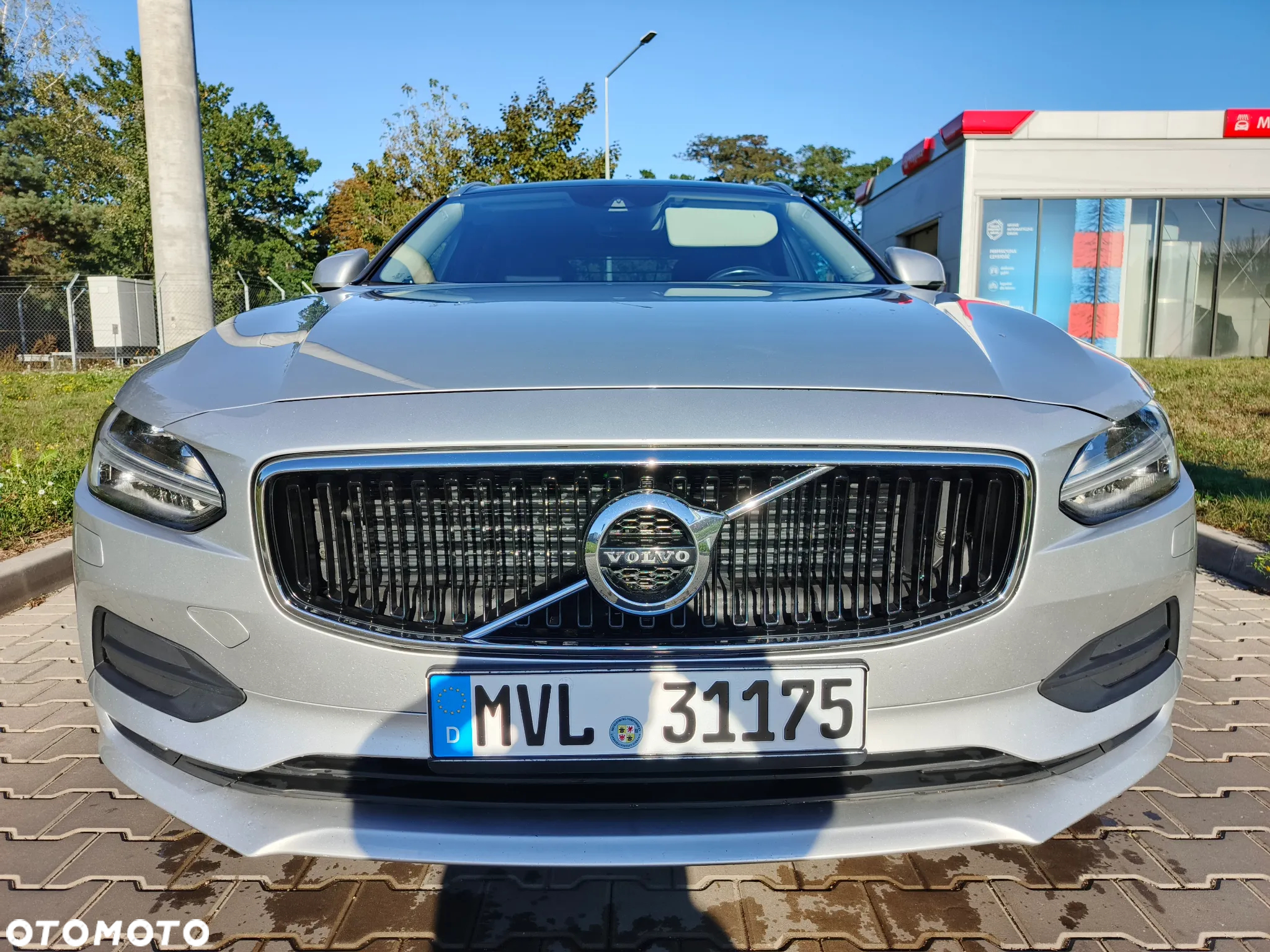 Volvo V90 D5 AWD Momentum - 3