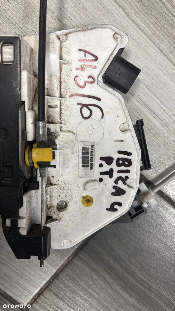 zamek drzwi lewy przód  vw Skoda Audi Seat Ibiza IV 5D LIFT 5N1837015E    6J0839016A      (143/6)(143/7) - 3