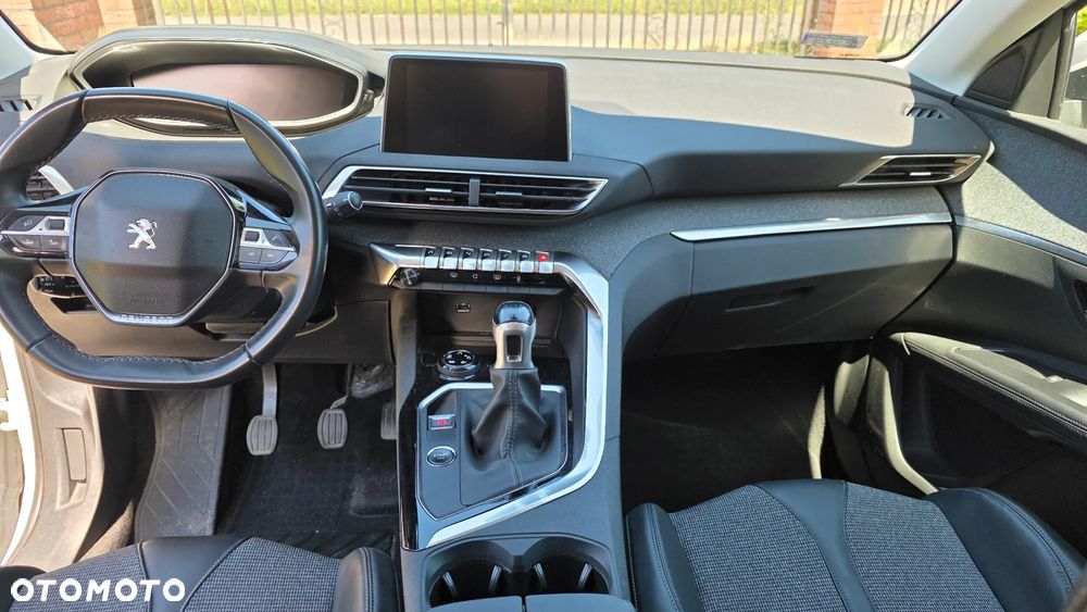 Peugeot 5008 1.5 BlueHDi Allure S&S - 18