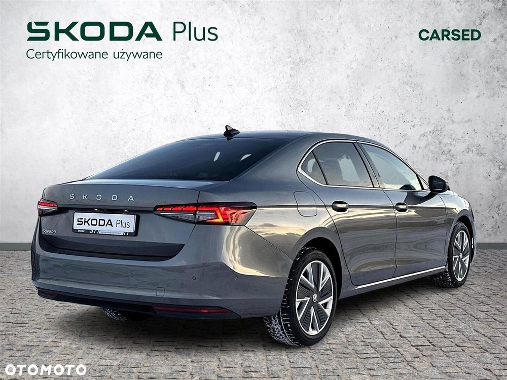 Skoda Superb 2.0 TDI SCR Selection DSG - 2