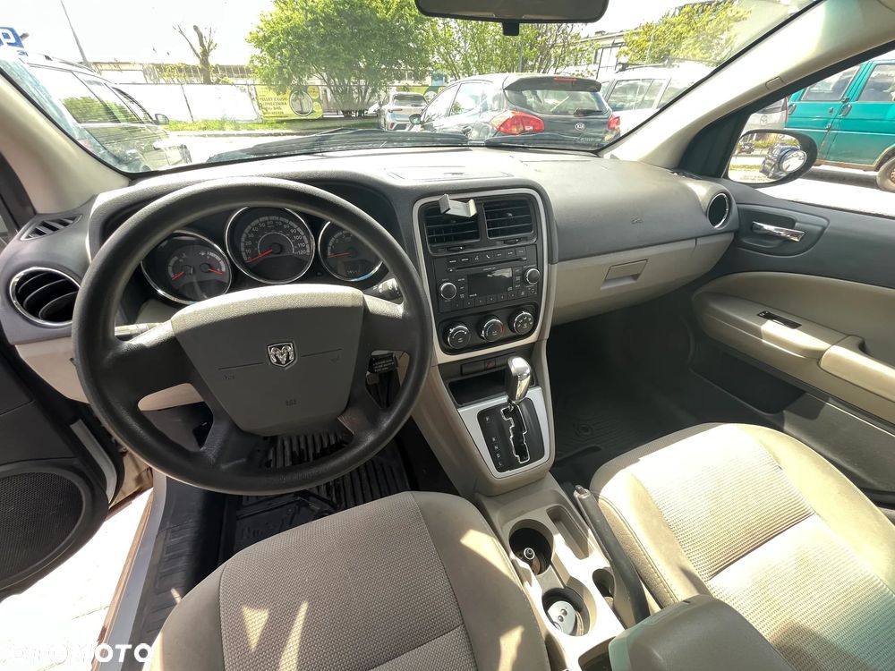 Dodge Caliber 2.0 CVT SXT - 8