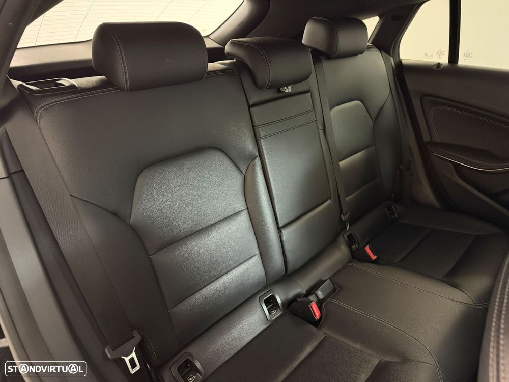 Mercedes-Benz CLA 220 - 16