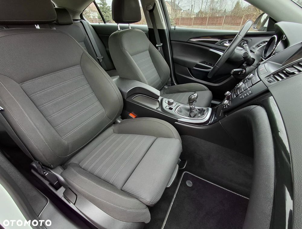 Opel Insignia 1.6 Turbo Sport - 26