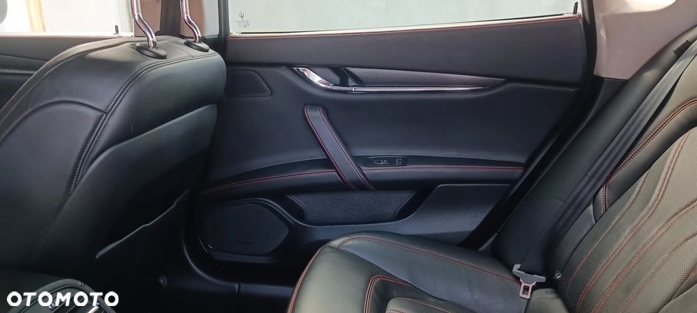 Maserati Quattroporte S Q4 GranSport - 14